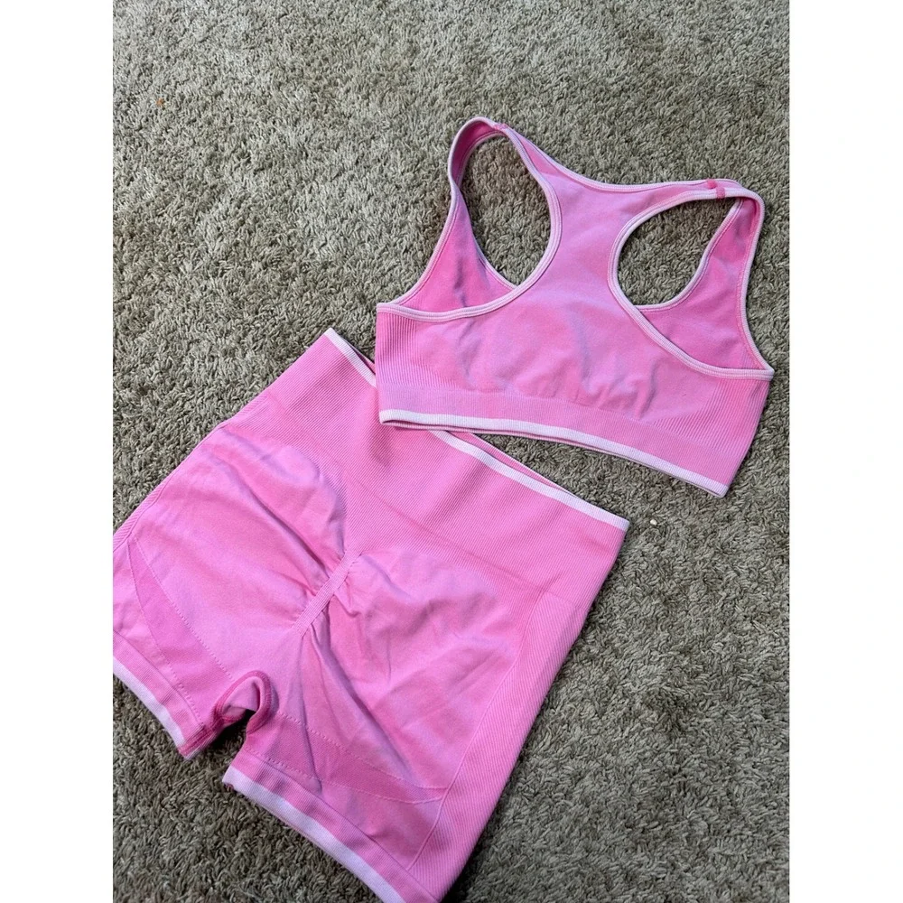 Seamless Pink Ribbed Activewear Set Sports Bra and High Waist Shorts Gym S